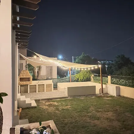 Agora Nea Kalikratia Сasa de vacaciones *