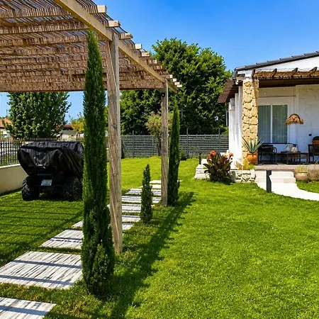 Agora Nea Kalikratia Case de vacanță Nea Kallikrateia