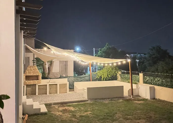 Agora Nea Kalikratia بيت للعطل *
